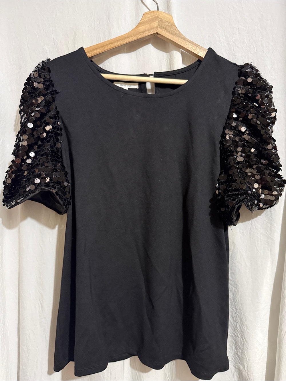 Maurices Black Sequin Puff Sleeve Tee